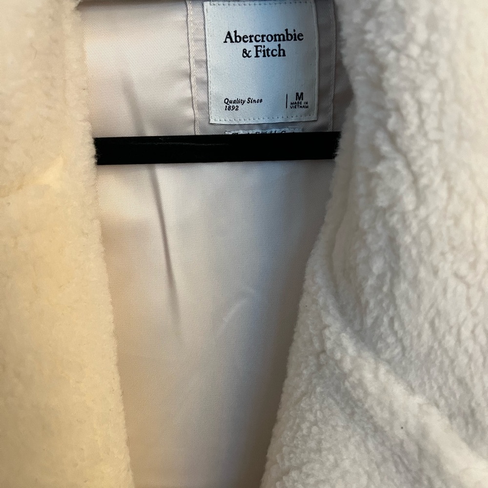 White Abercrombie Sherpa/teddy coat